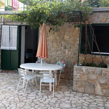 Antonio Apartman 2 Lussingrande Esterno foto