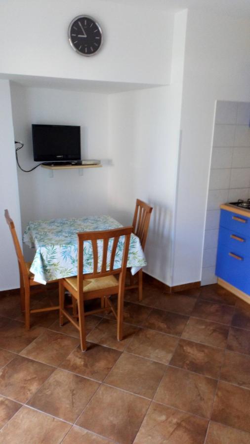 Antonio Apartman 2 Lussingrande Esterno foto