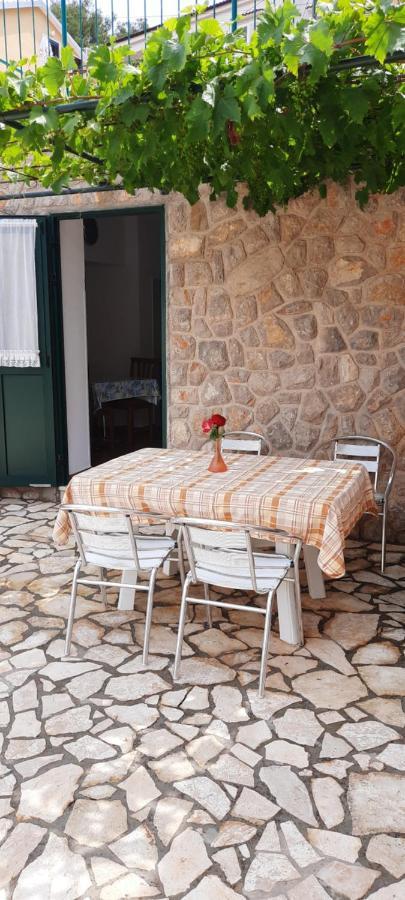 Antonio Apartman 2 Lussingrande Esterno foto